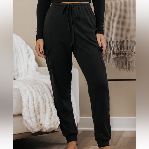Loungewear Black brushed cargo jogger~ - Picture 2 of 6
